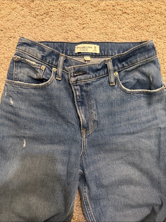Abercrombie & Fitch Denim - Abercrombie & Fitch Men's Light Blue Relaxed Fit Jeans